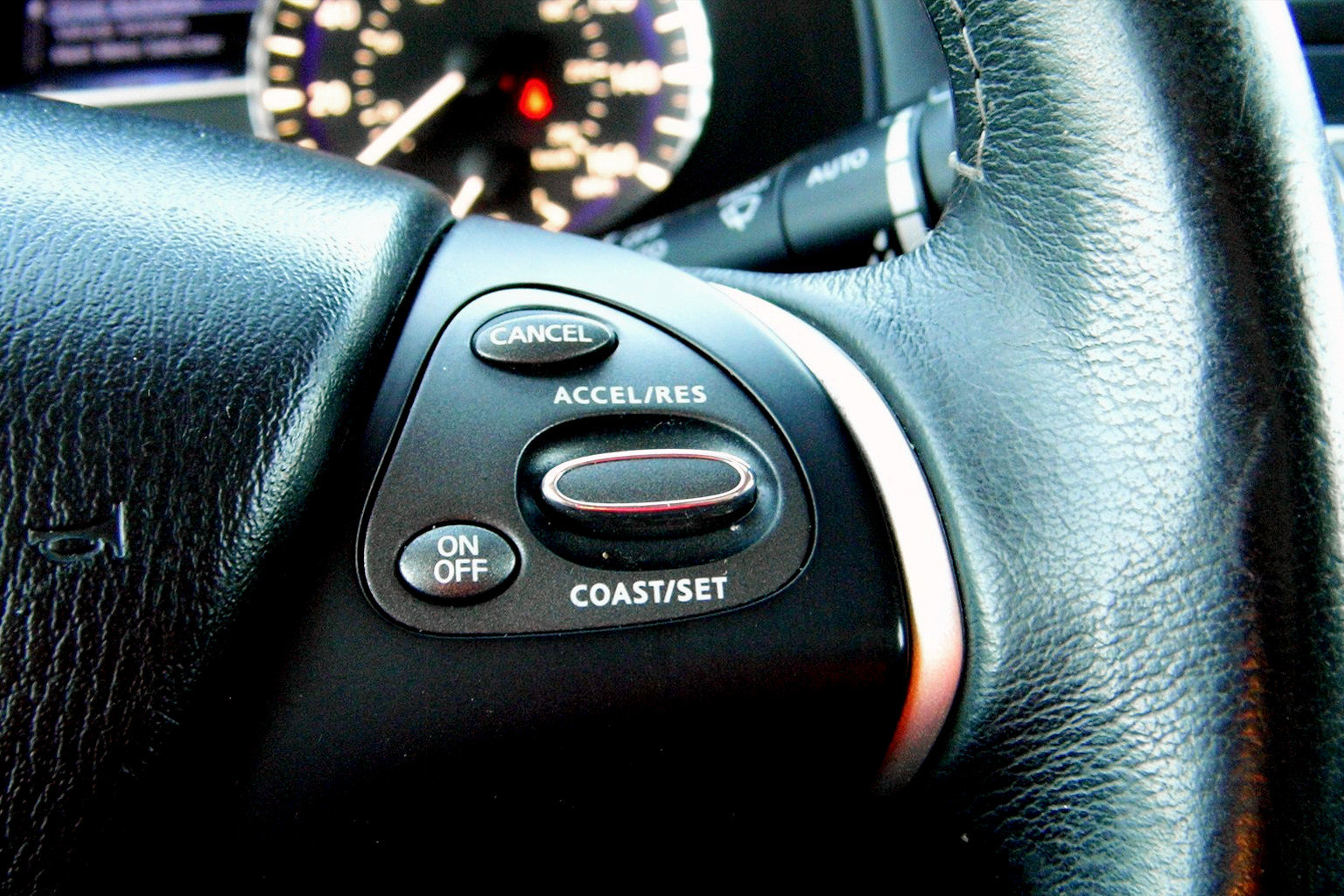 Used 2020 INFINITI QX60 Luxe w/ Essential Package image 14