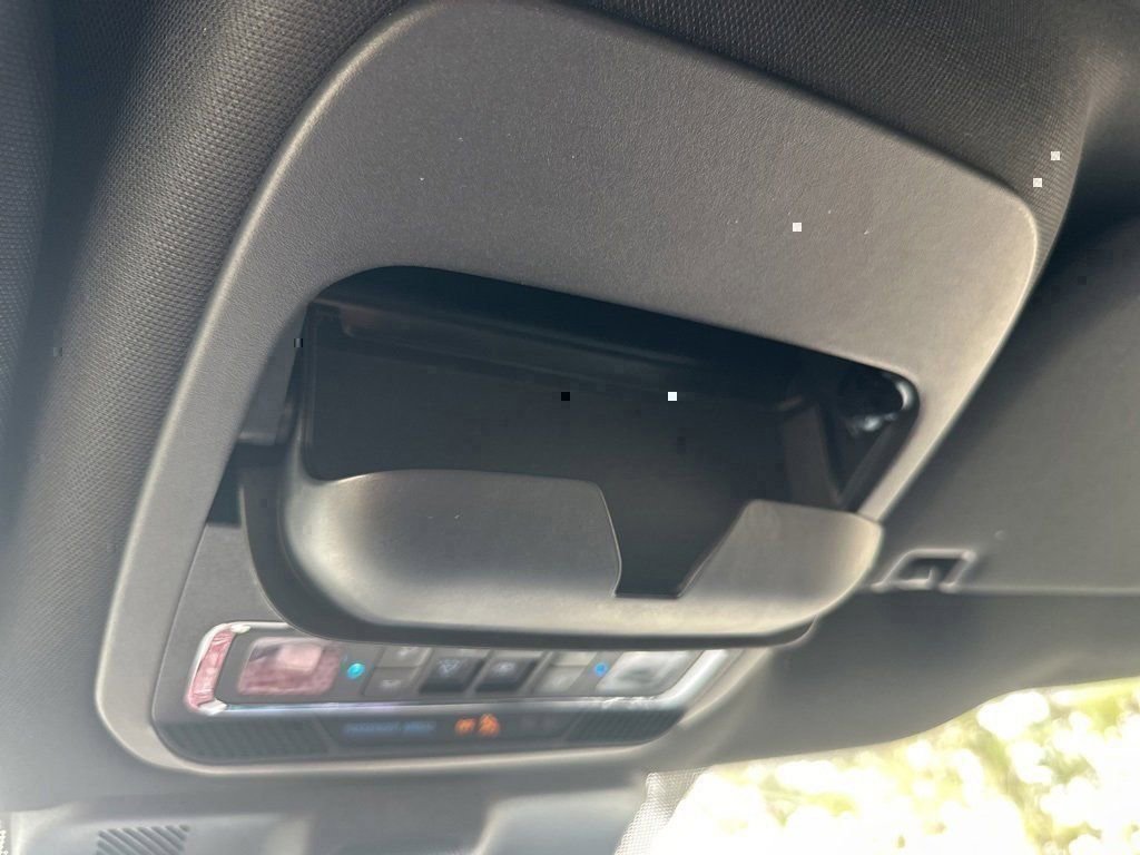 New 2025 Ford F150 Lariat w/ Equipment Group 501A Mid image 73