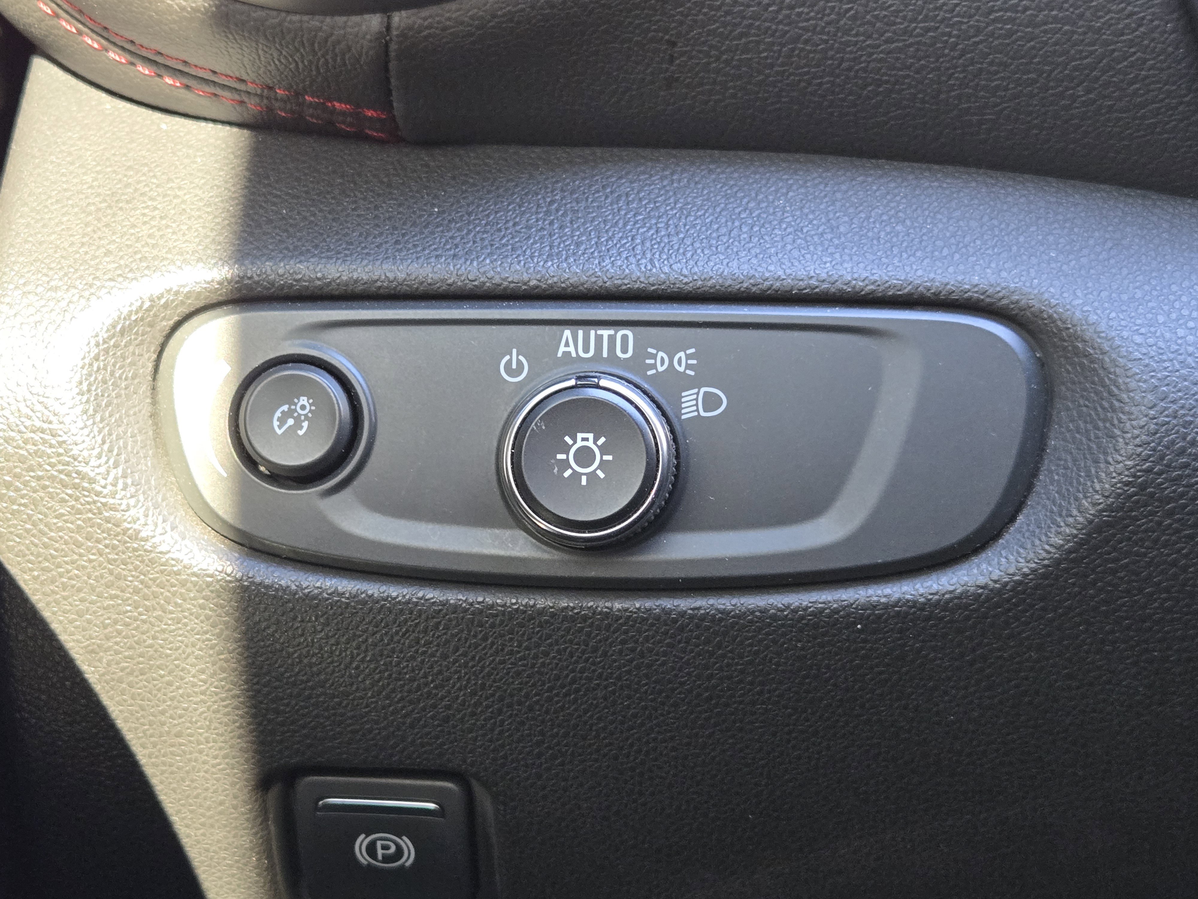 Used 2021 Chevrolet Blazer RS image 25