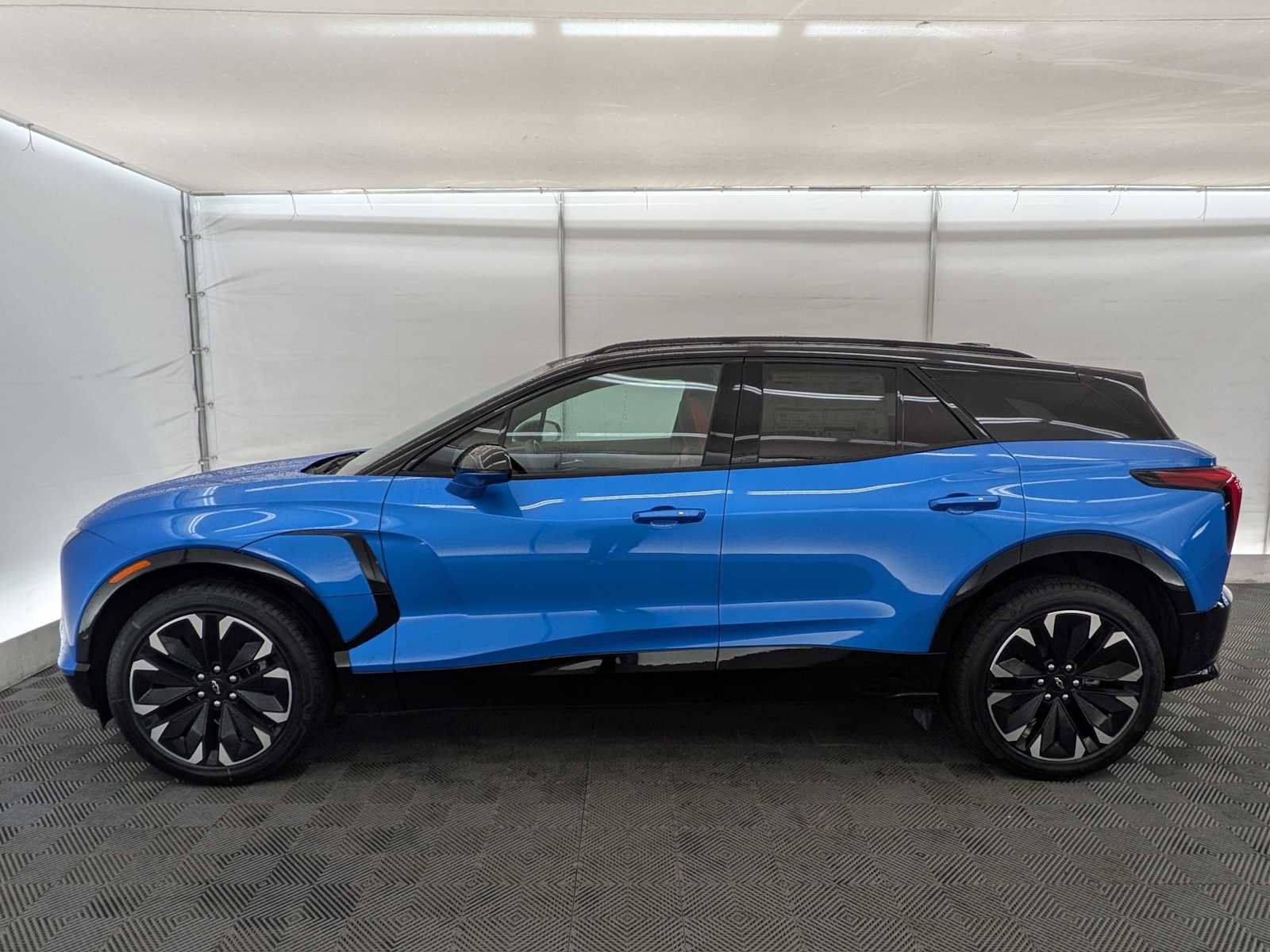 New 2026 Chevrolet Blazer EV RS image 3