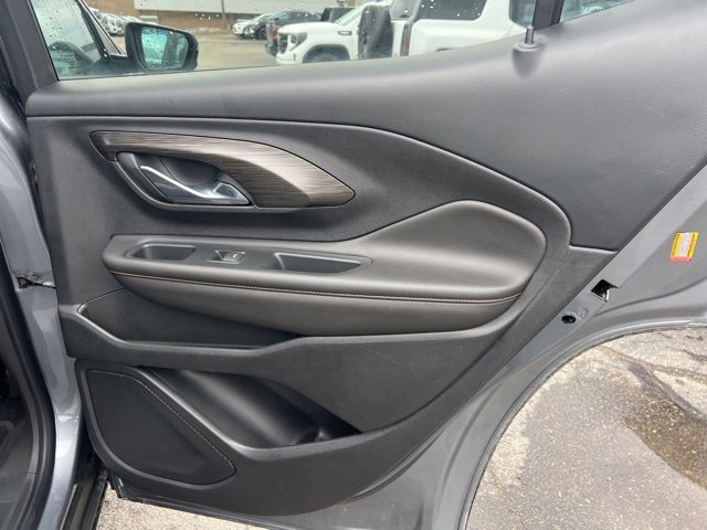 Used 2021 GMC Terrain SLT w/ Infotainment Package II image 13