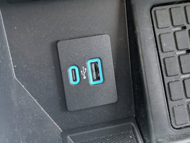 Used 2024 Ford F150 Platinum image 19