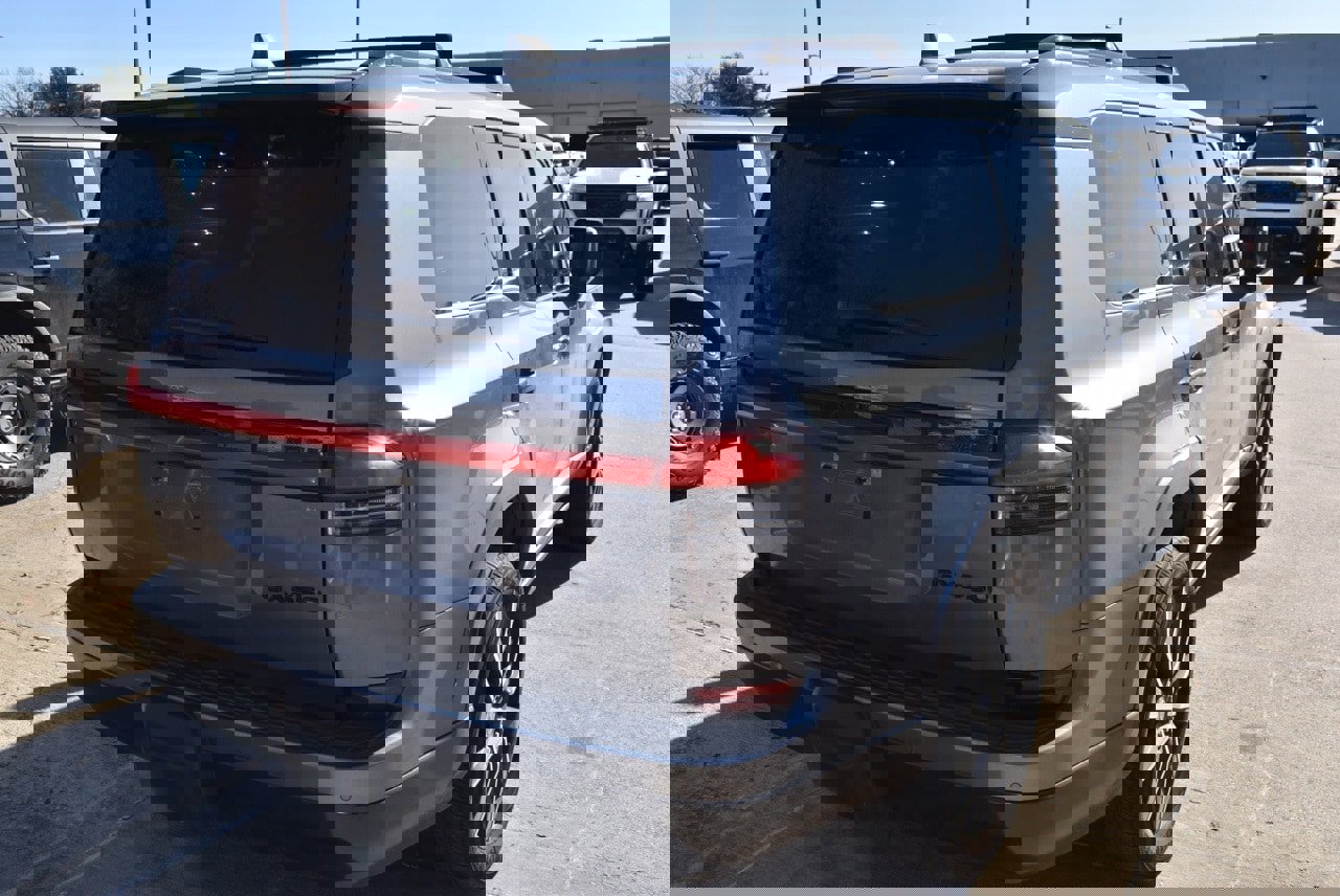 Used 2024 Lexus GX 550 image 8