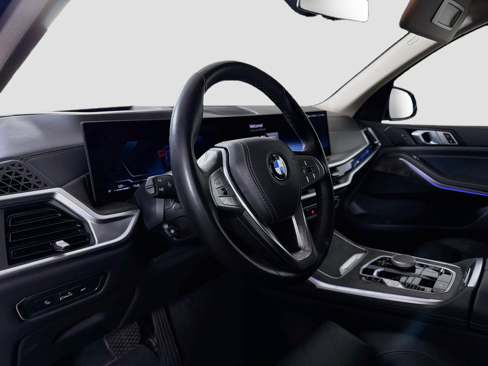 Certified 2025 BMW X7 xDrive40i w/ Climate Comfort Package AWD/4WD image 10