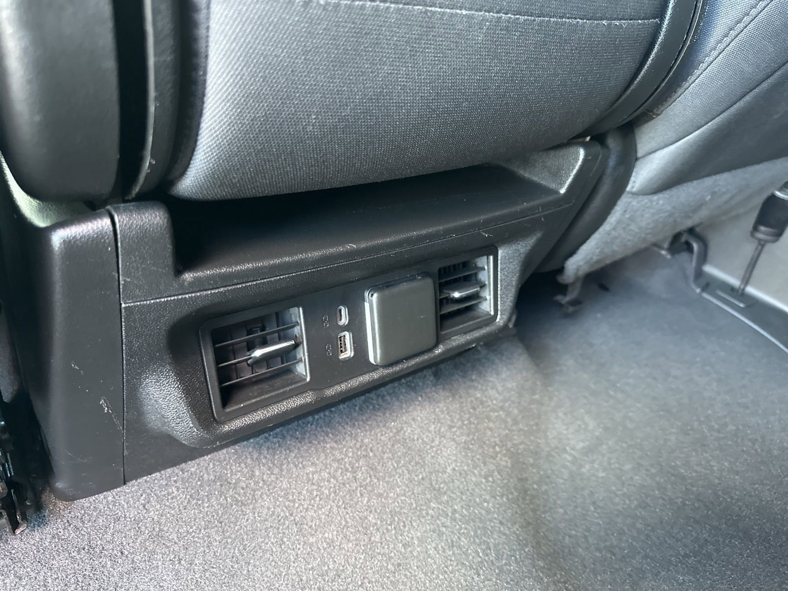 Used 2022 GMC Sierra 1500 SLE image 15