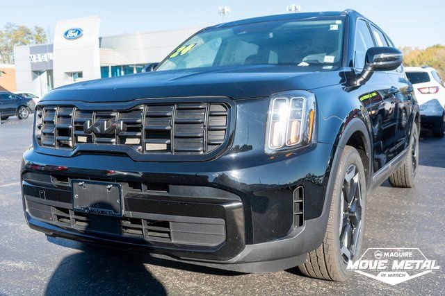 Used 2024 Kia Telluride S w/ S Sunroof Package image 2