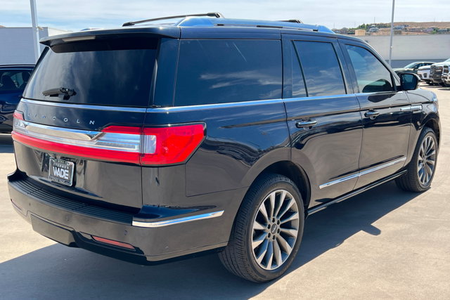 Used 2021 Lincoln Navigator Reserve w/ Luxury Package AWD/4WD image 5