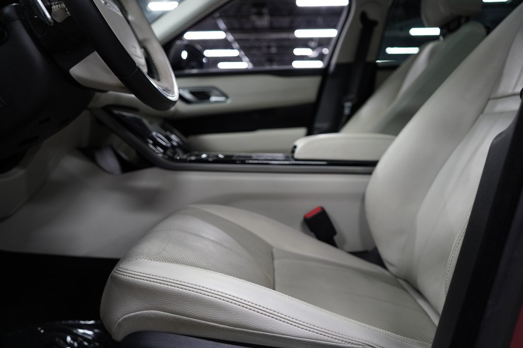 Used 2019 Land Rover Range Rover Velar R-Dynamic SE AWD/4WD image 8