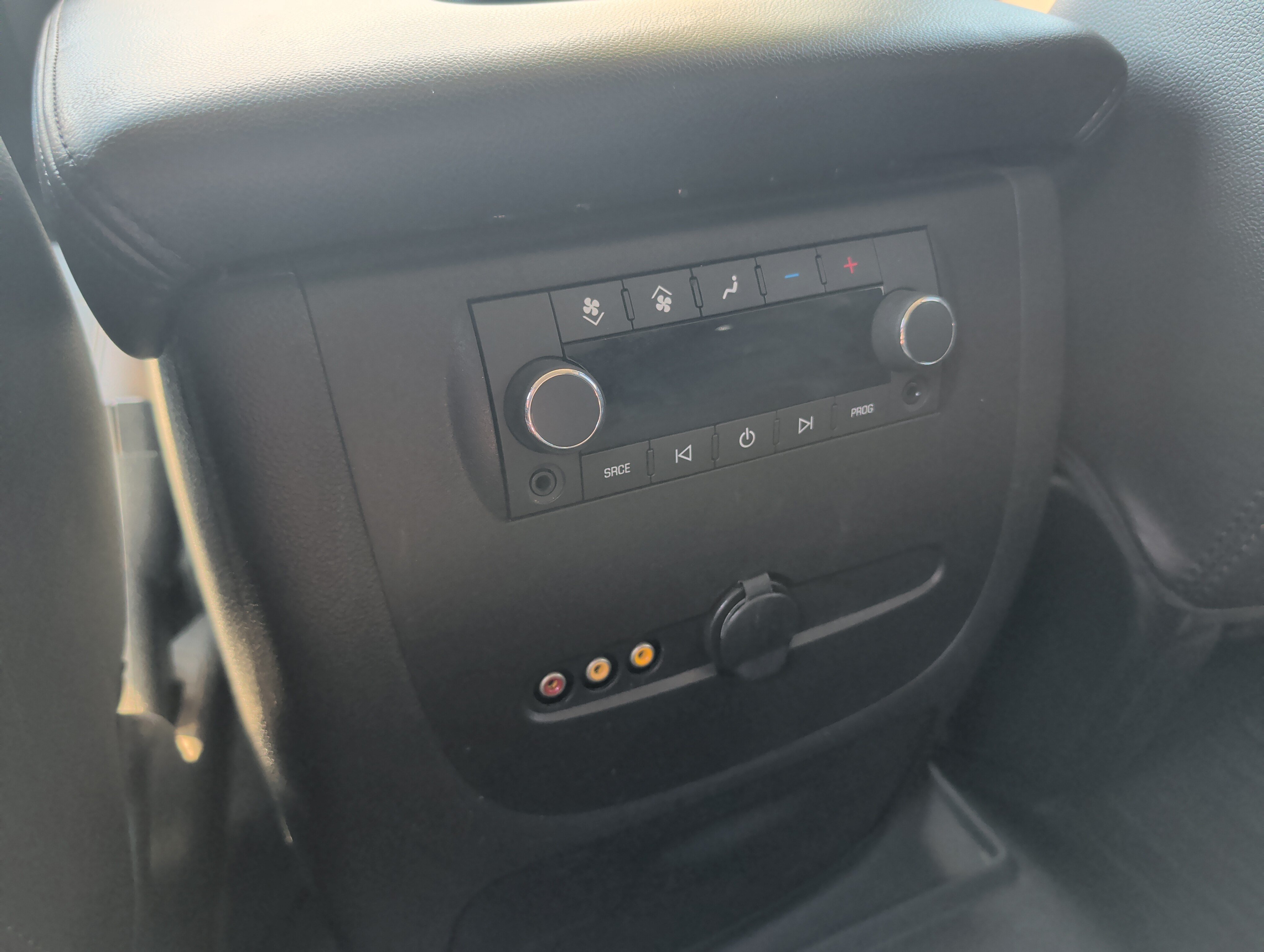 Used 2010 Chevrolet Suburban LT AWD/4WD image 41