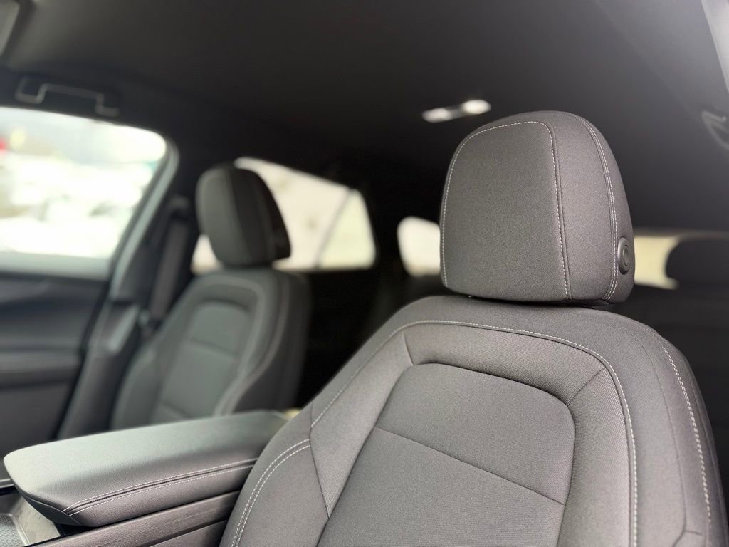 New 2026 Chevrolet Blazer EV LT image 15