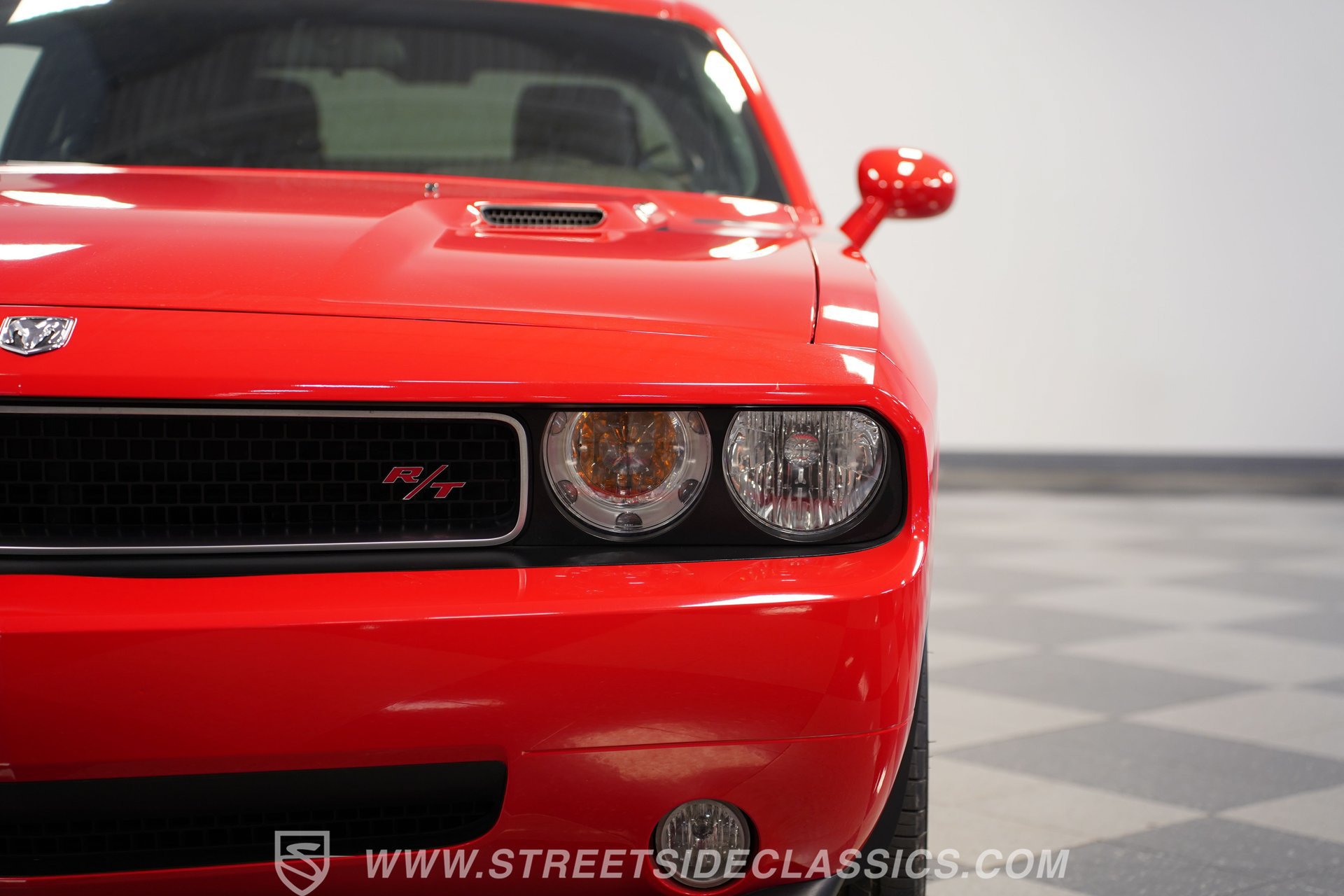Used 2009 Dodge Challenger R/T RWD image 21