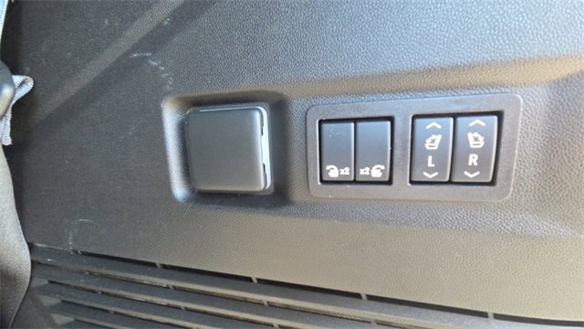 Used 2024 Chevrolet Tahoe Premier image 27