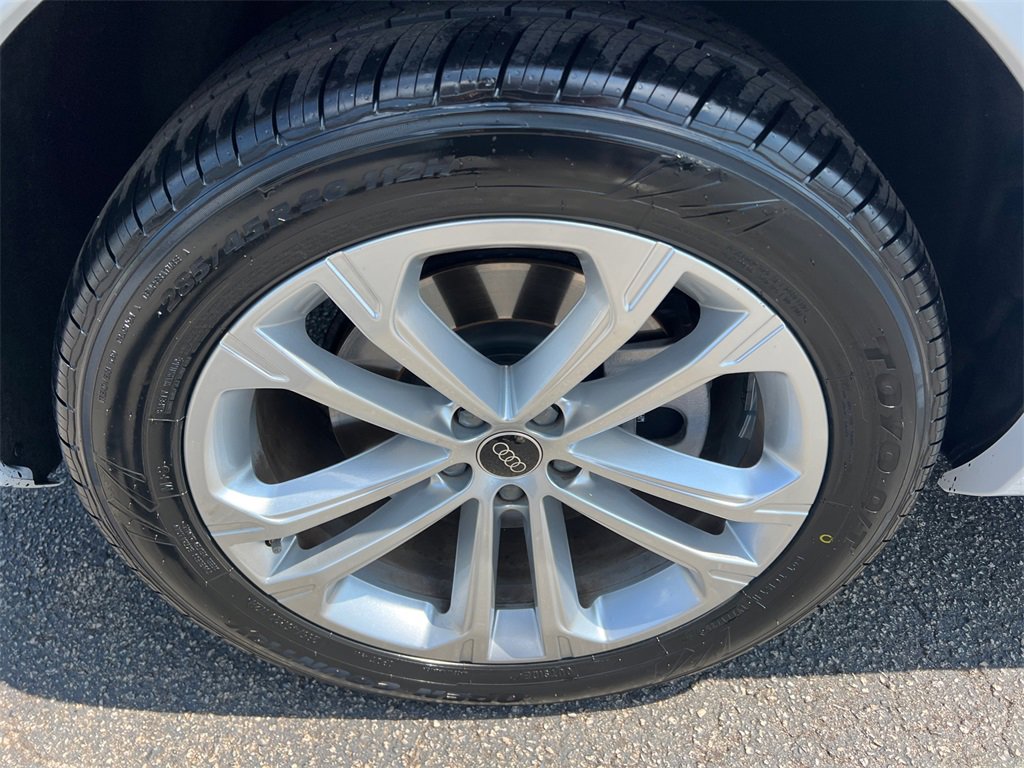 Used 2025 Audi Q7 2.0T Premium w/ Convenience Package image 17