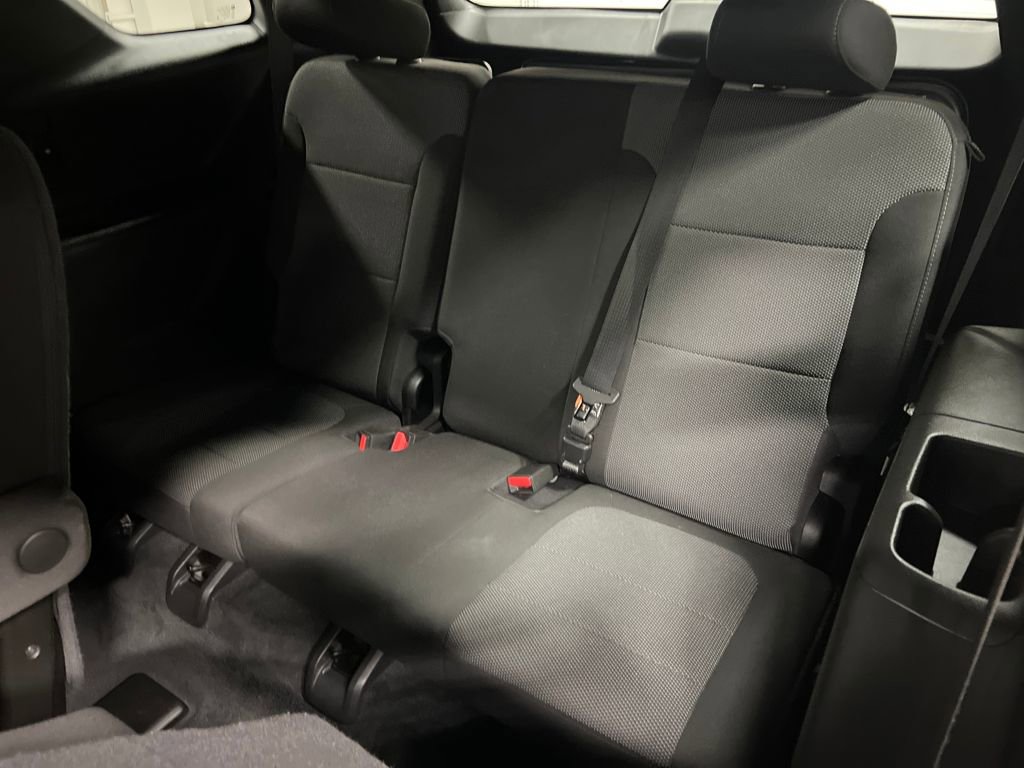Used 2023 Chevrolet Traverse LT image 15