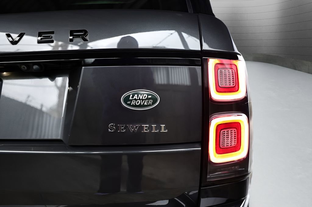 Used 2021 Land Rover Range Rover P525 Westminster Edition image 23