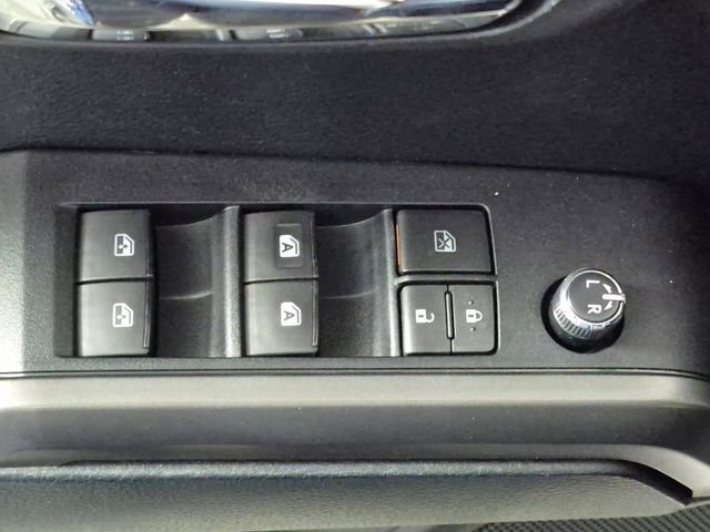 Used 2016 Toyota Tacoma TRD Sport AWD/4WD image 14