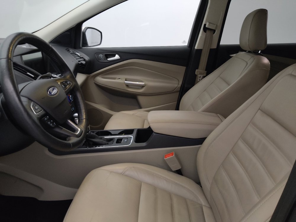 Used 2018 Ford Escape Titanium w/ Ford Safe & Smart Package image 17