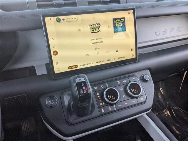 Used 2025 Land Rover Defender 110 X-Dynamic SE image 12