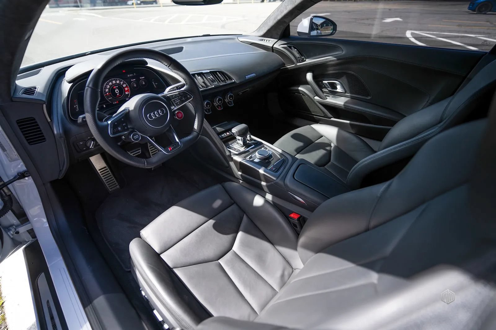 Used 2020 Audi R8 V10 w/ Full Leather Package AWD/4WD image 12