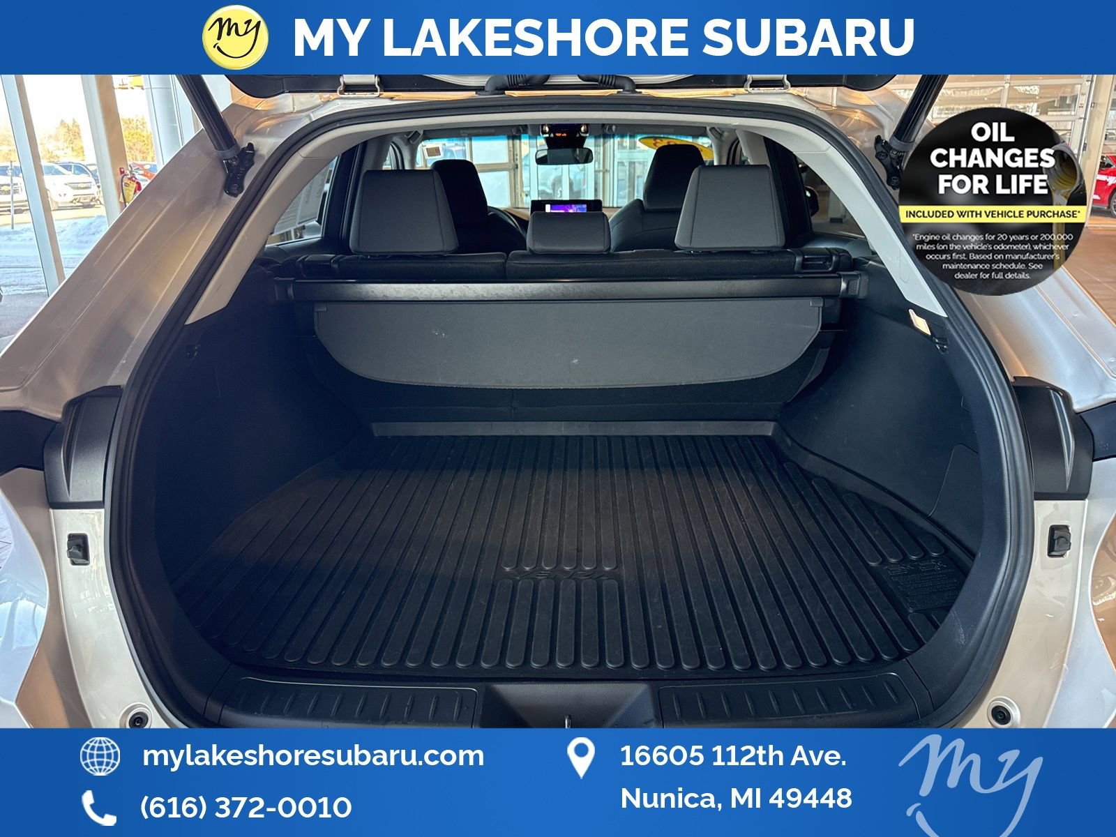 Used 2023 Toyota Venza LE image 24