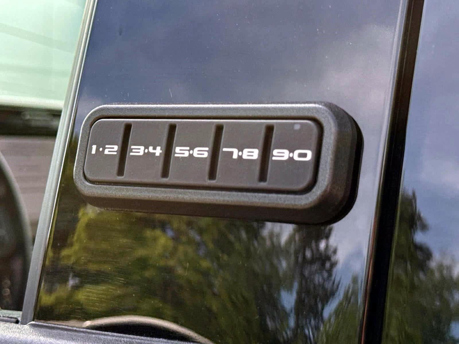 Used 2025 Ford F250 Lariat w/ Black Appearance Package AWD/4WD image 17
