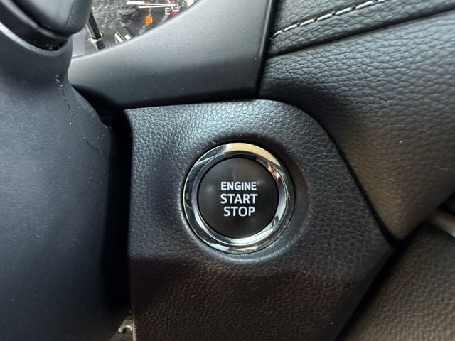 Used 2024 Toyota RAV4 XLE FWD image 23