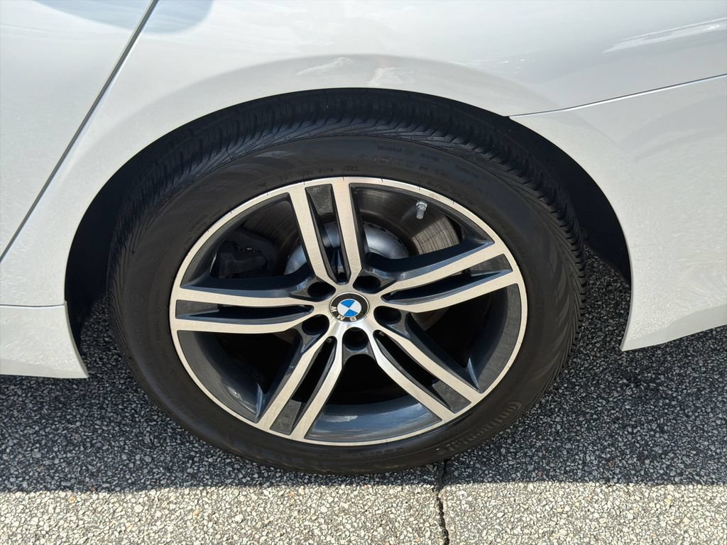 Used 2021 BMW 540i w/ Convenience Package RWD image 19