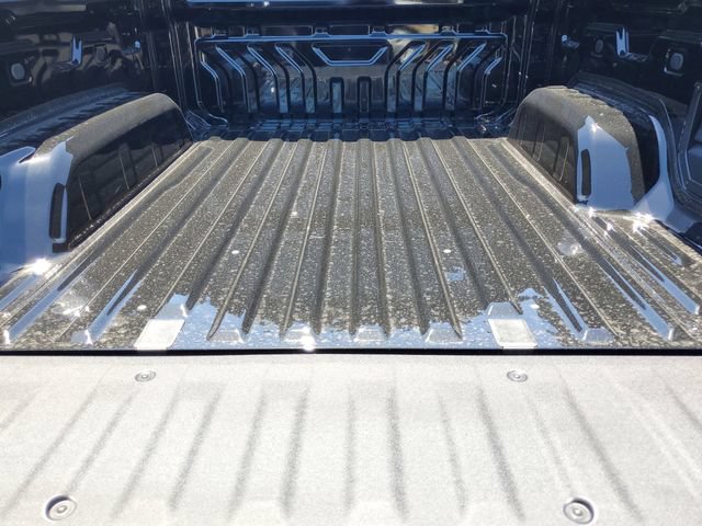 New 2026 Chevrolet Silverado EV LT w/ Plus Package AWD/4WD image 26