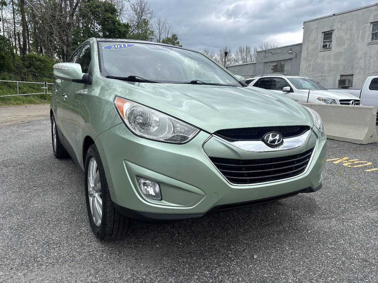 Used 2011 Hyundai Tucson Limited w/ Premium Pkg 3 AWD/4WD image 7