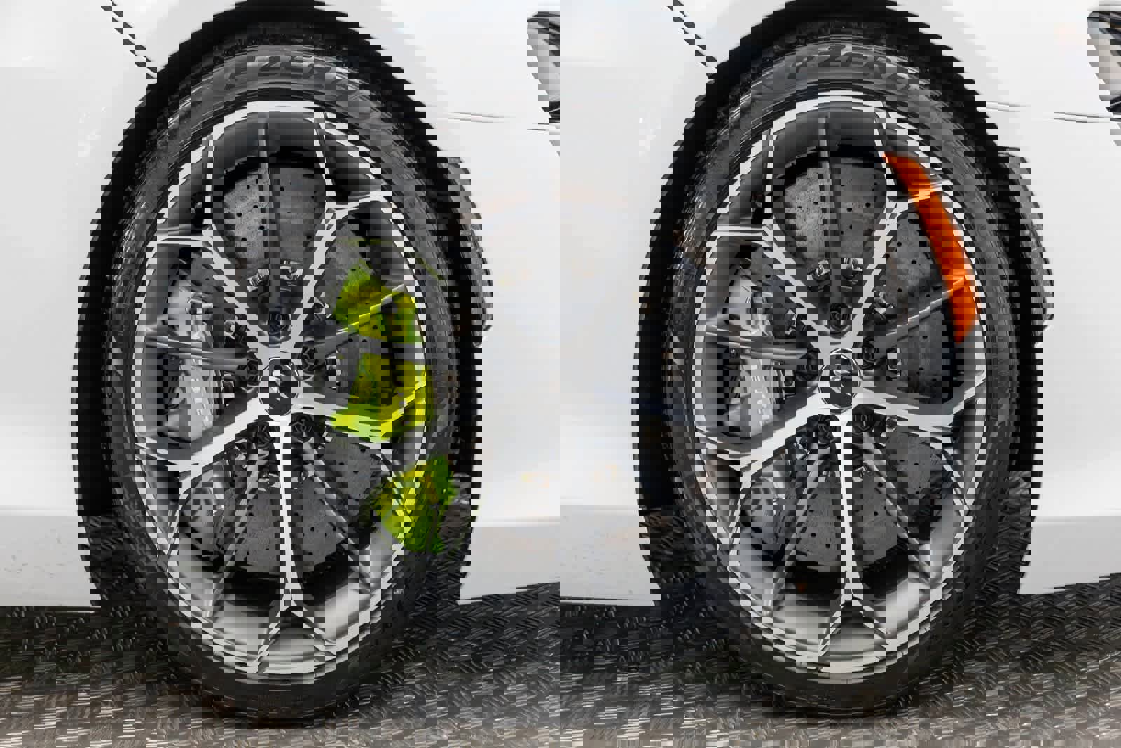 New 2026 McLaren Artura image 41