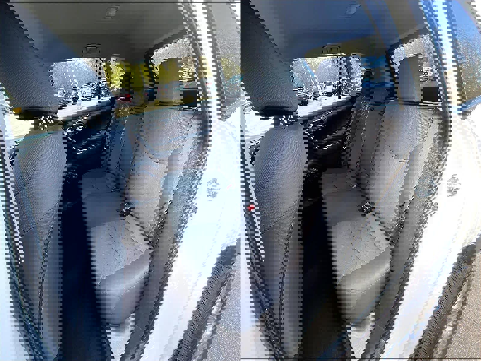 Used 2024 Toyota RAV4 XLE FWD image 15