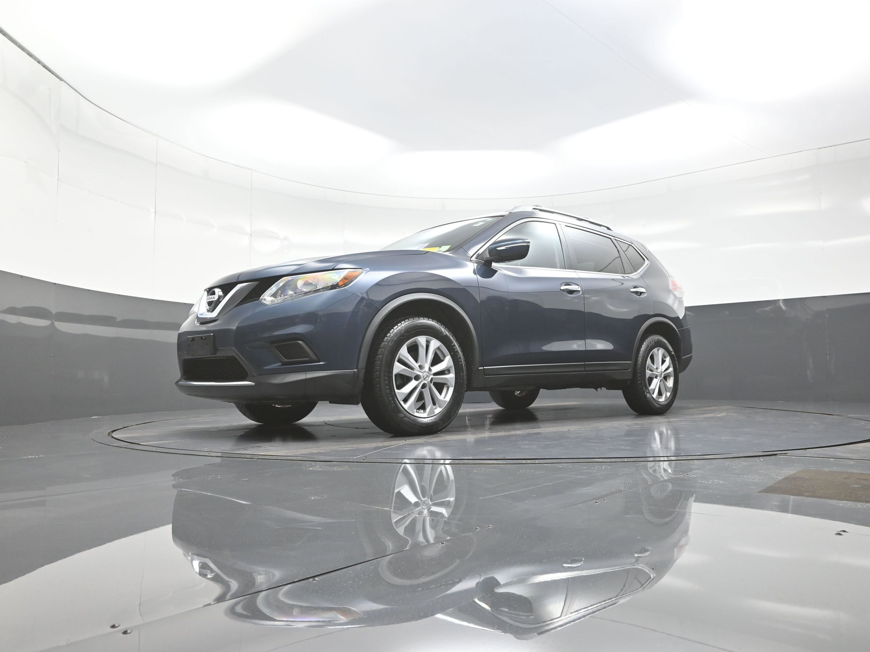 Used 2015 Nissan Rogue SV image 11