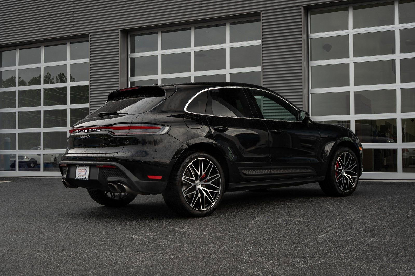 Used 2022 Porsche Macan S w/ Premium Package Plus image 21