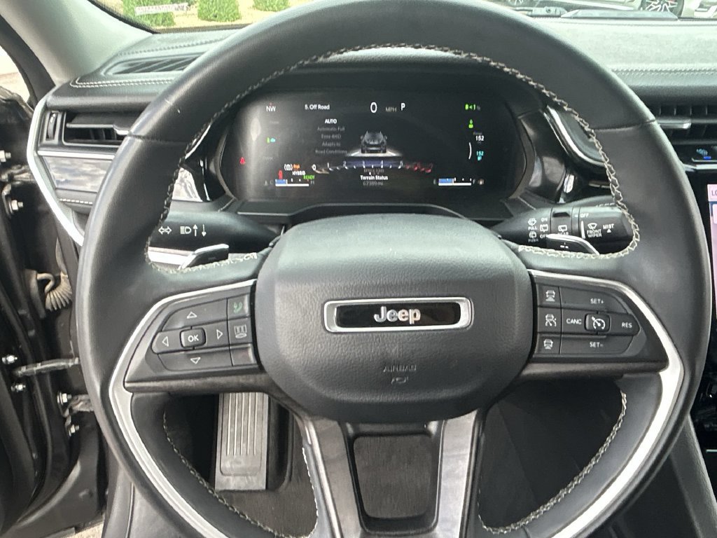 Used 2024 Jeep Grand Cherokee Limited 4xe AWD/4WD image 7