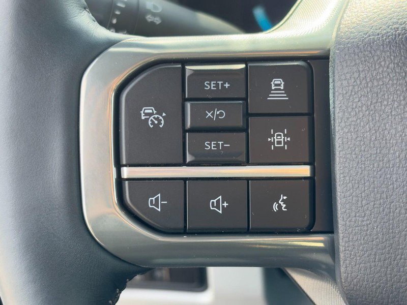 Used 2024 Ford F350 Limited image 18