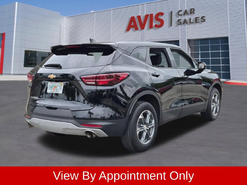 Used 2025 Chevrolet Blazer LT FWD image 6