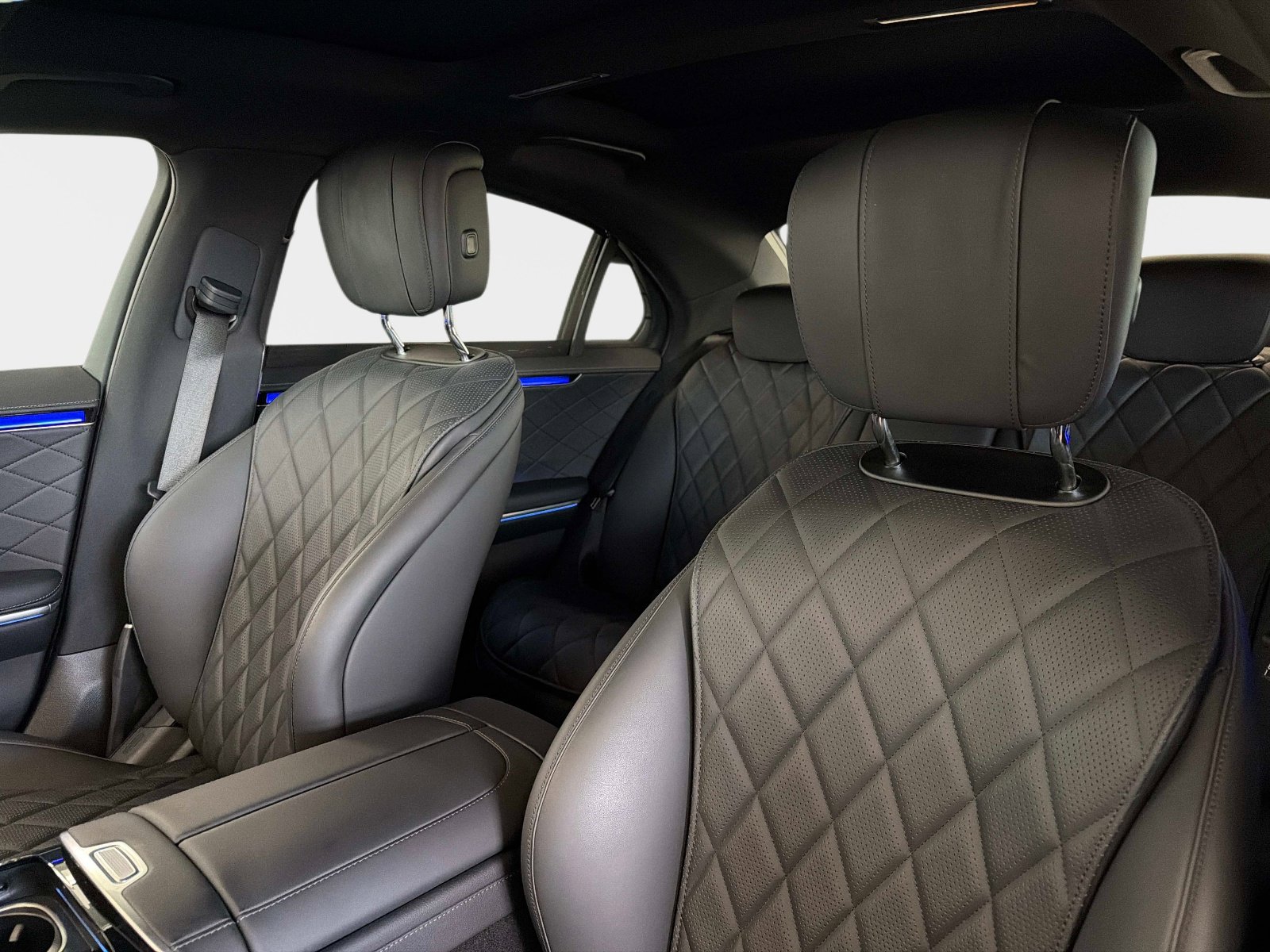 New 2025 Mercedes-Benz S 580 4MATIC Sedan image 15