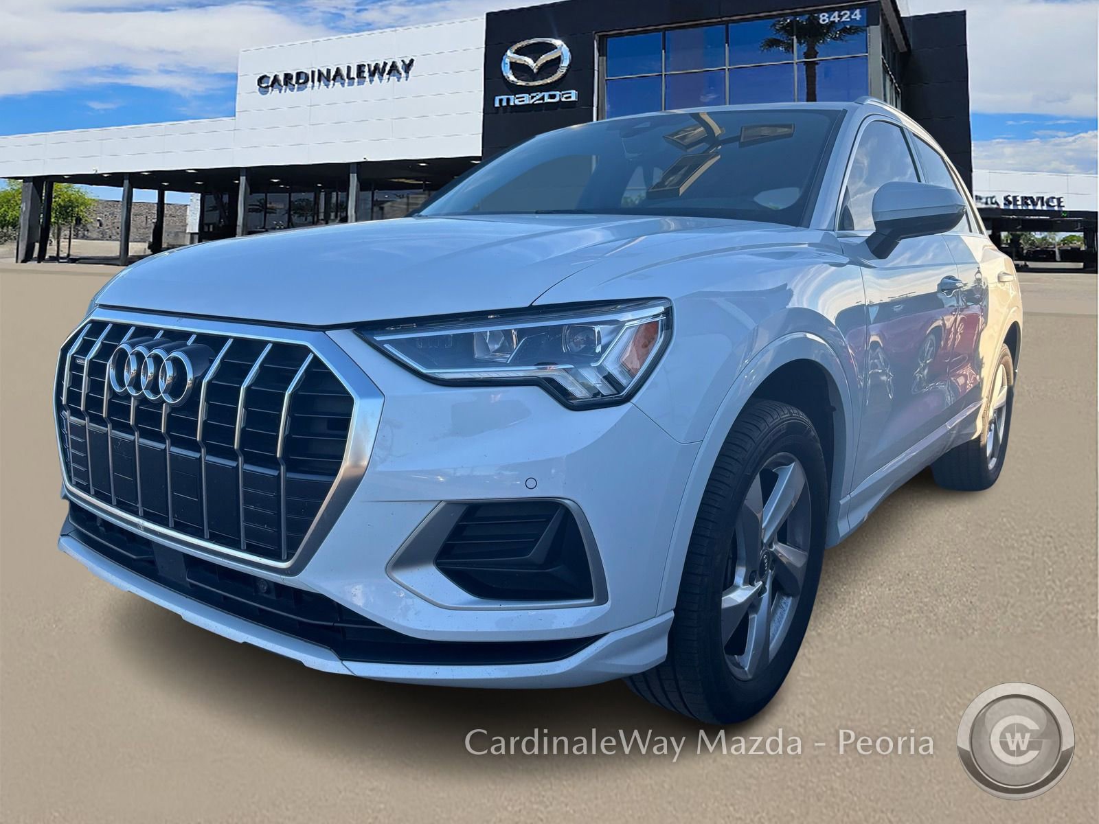 Used 2020 Audi Q3 2.0T Premium Plus w/ Premium Plus Package image 2