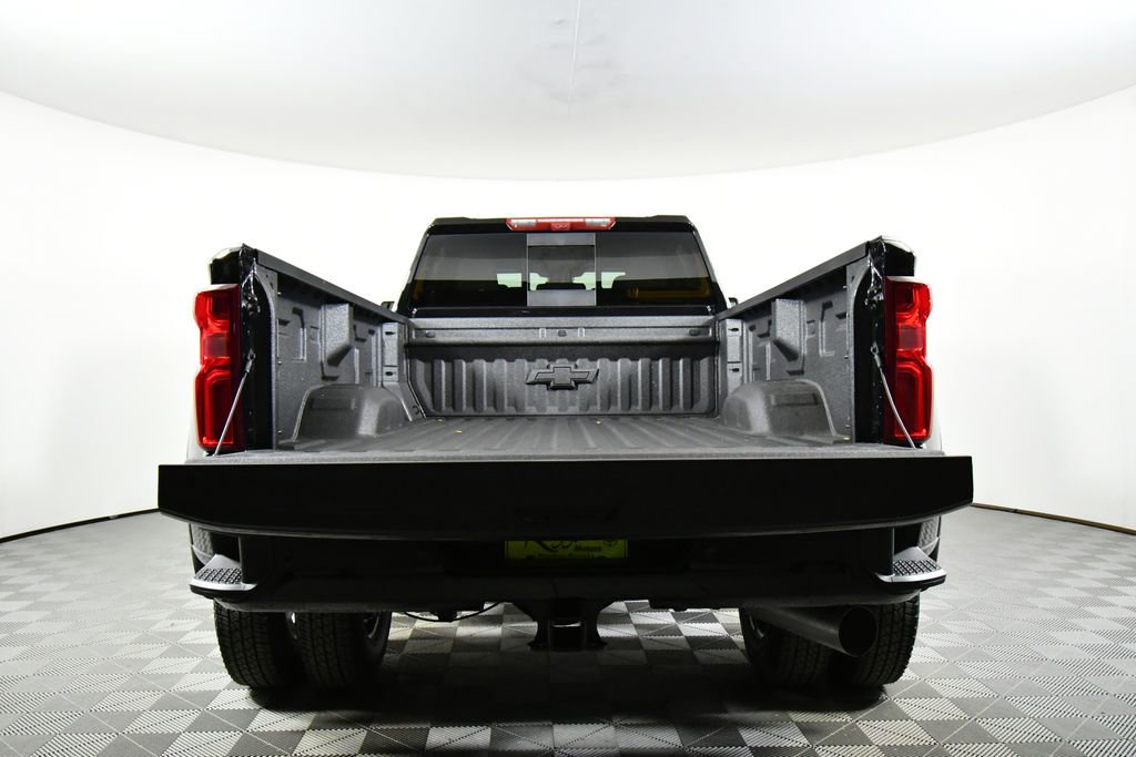 New 2026 Chevrolet Silverado 3500 High Country w/ Technology Package AWD/4WD image 27