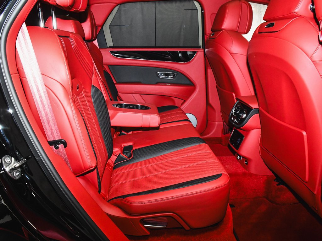 Used 2023 Bentley Bentayga AWD/4WD image 80