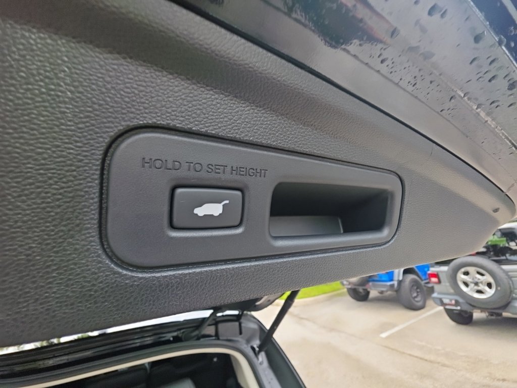 Used 2026 Acura MDX FWD image 38