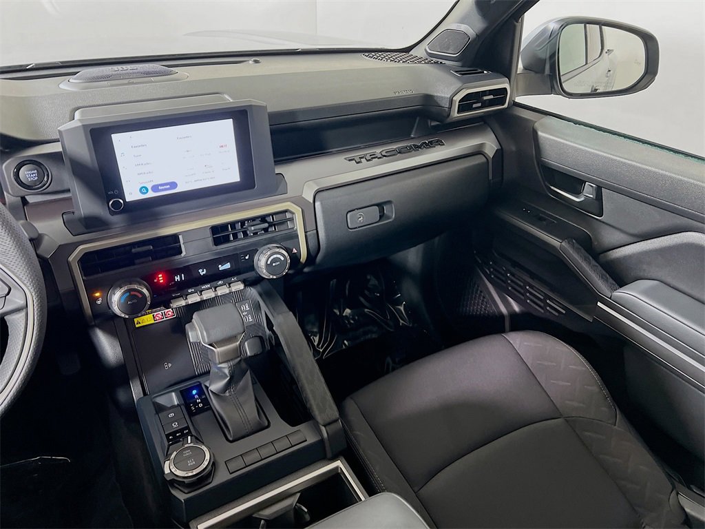 Certified 2025 Toyota Tacoma SR5 image 20