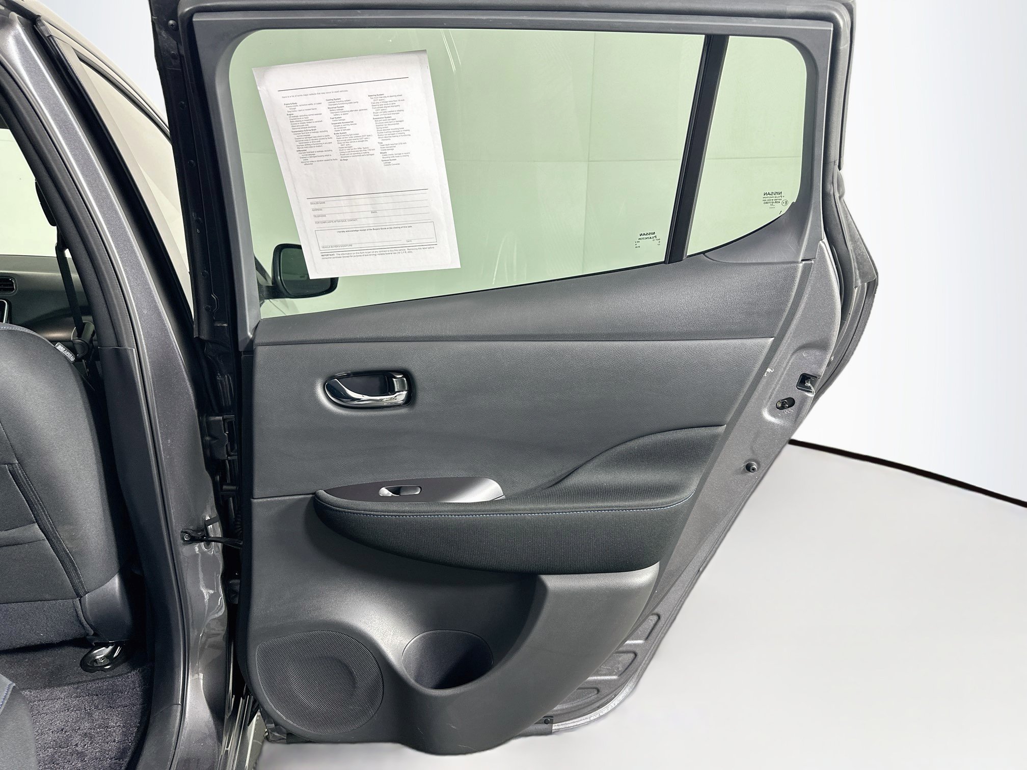 Used 2024 Nissan Leaf S FWD image 29