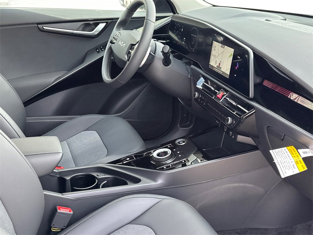 New 2025 Kia Niro Wind image 13