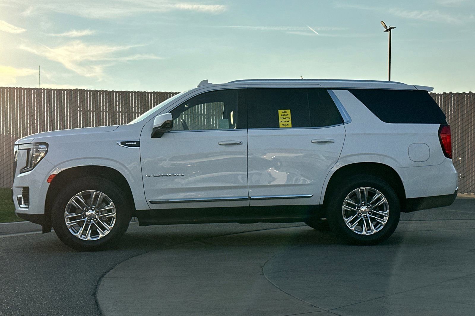 Used 2021 GMC Yukon SLT w/ SLT Luxury Package image 7