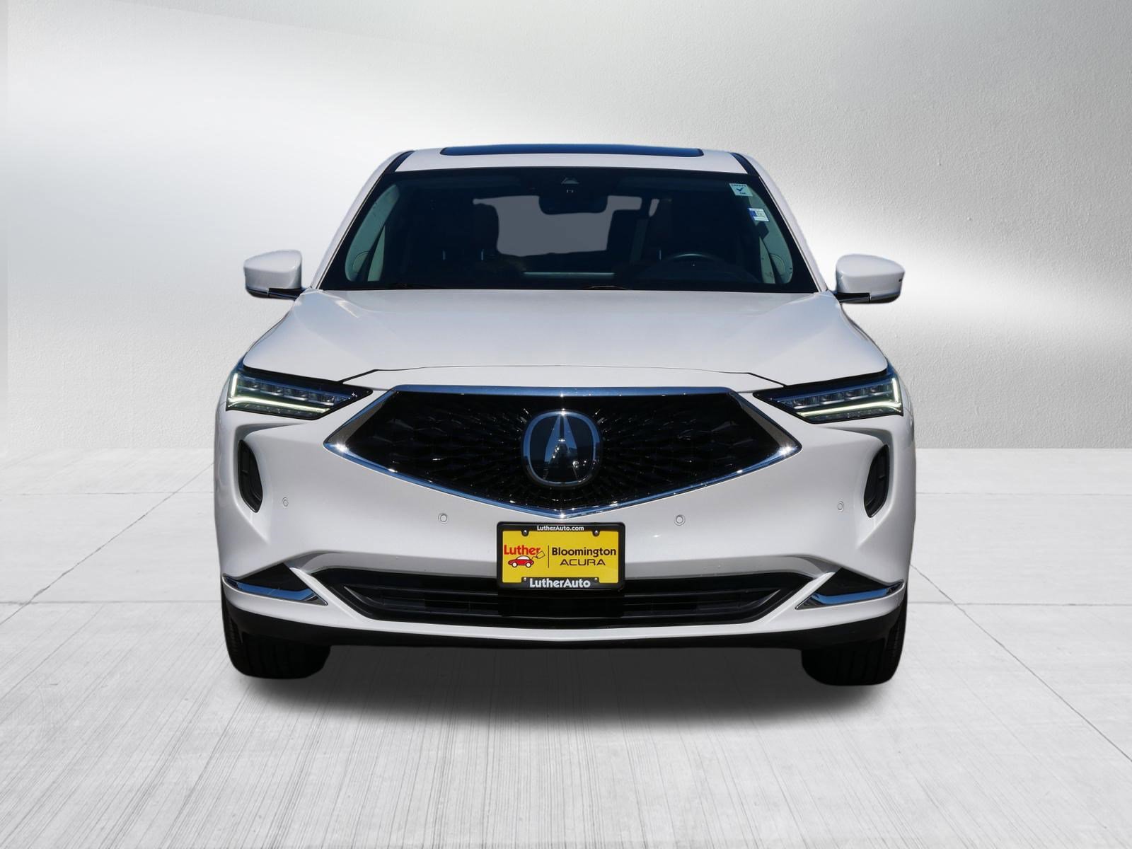 Used 2022 Acura MDX SH-AWD w/ Technology Package image 2