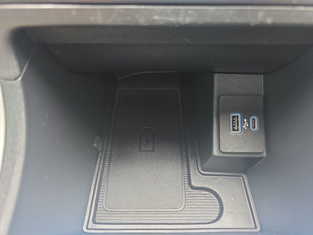 Certified 2021 Ford Edge ST-Line AWD/4WD image 34