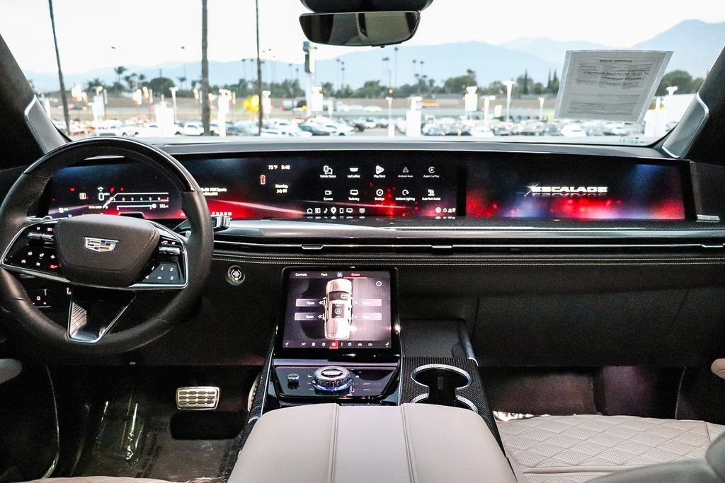 Used 2025 Cadillac Escalade V AWD/4WD image 14