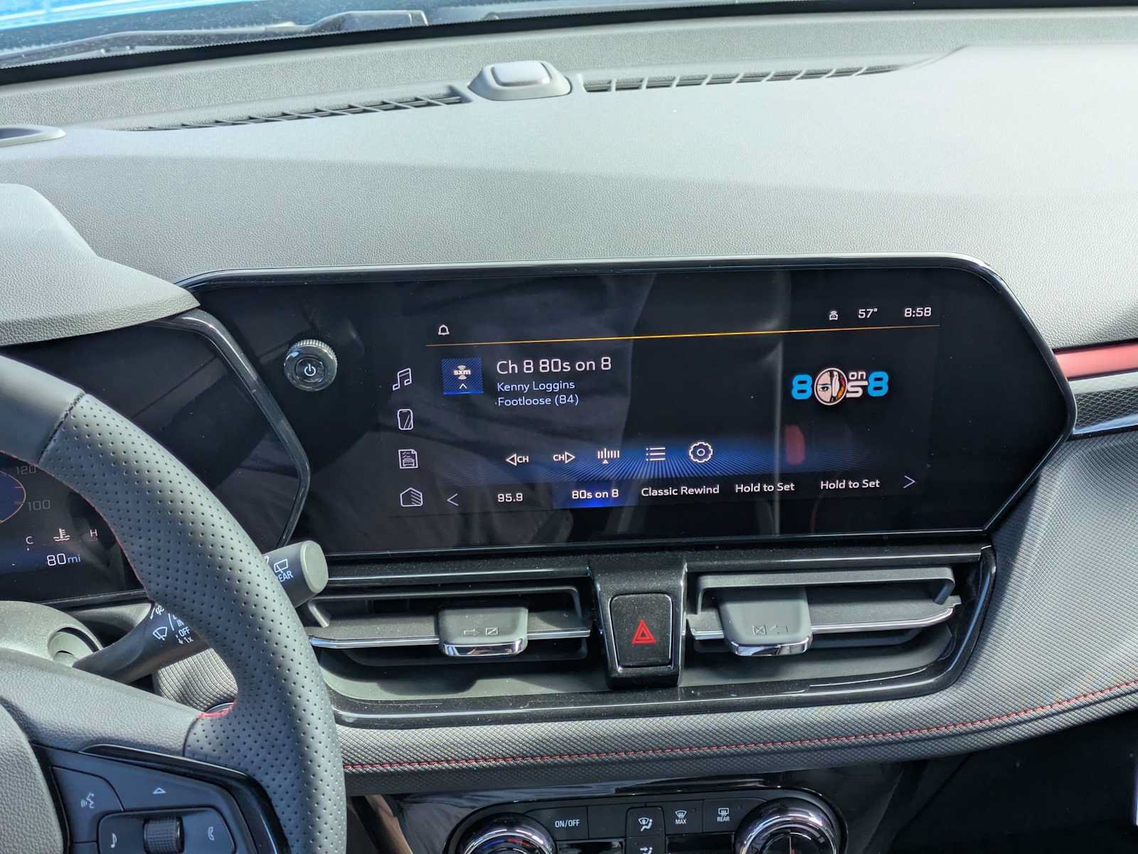 New 2025 Chevrolet TrailBlazer RS w/ Convenience Package AWD/4WD image 28