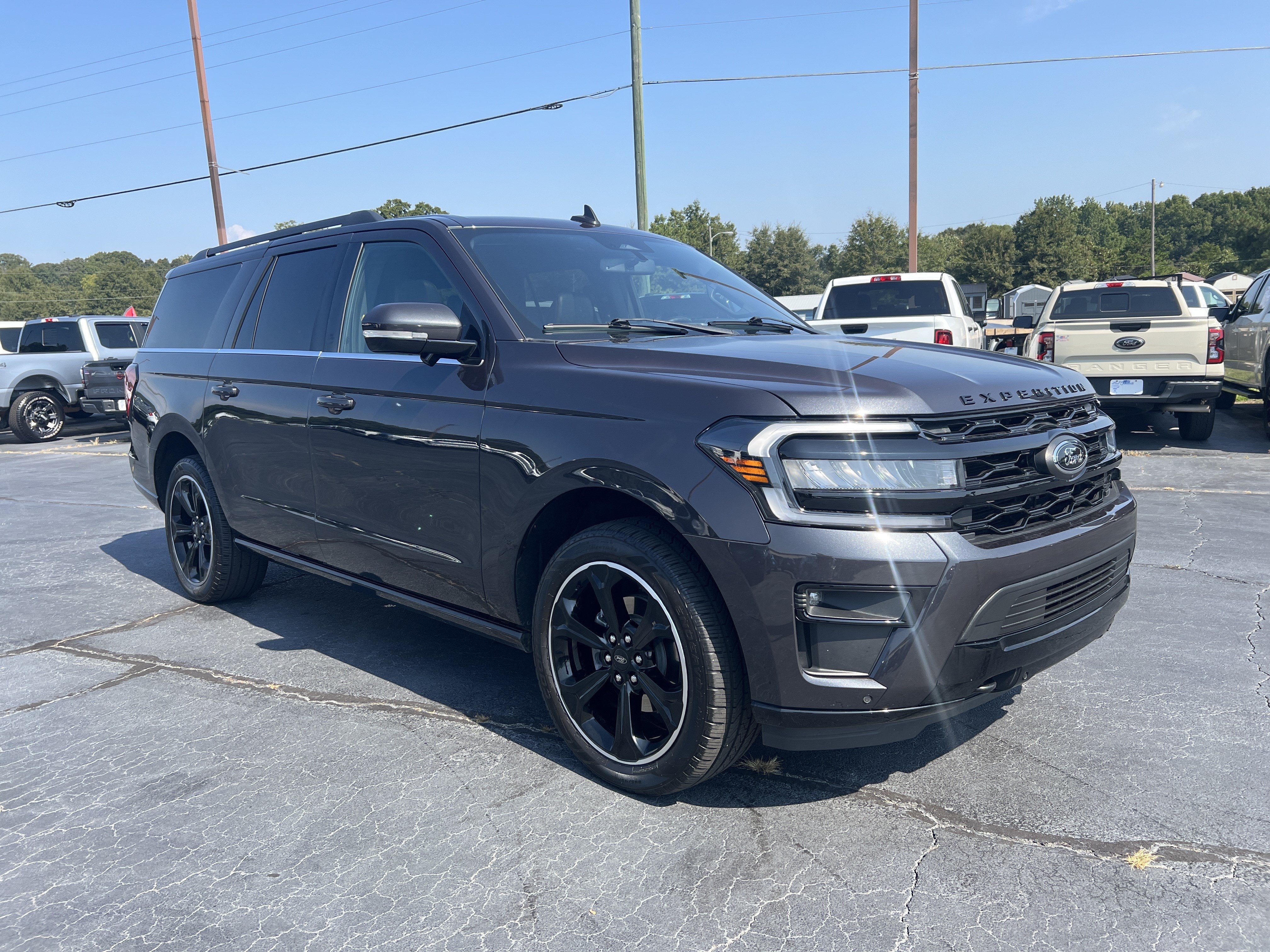 Certified 2024 Ford Expedition Max Limited AWD/4WD image 4